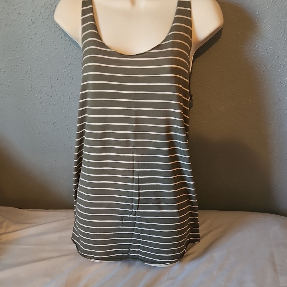 Maurices Green and Cream Sleeveless Relaxed Tank Top